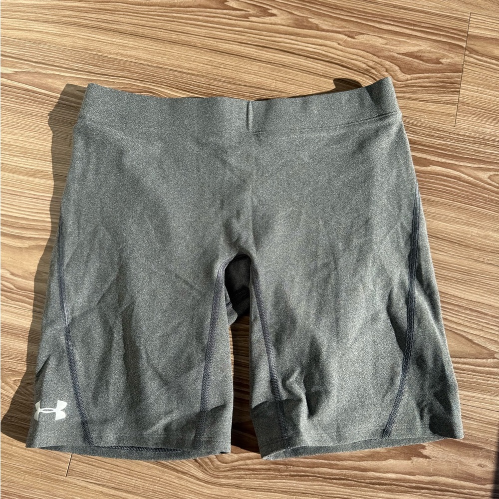 Under Armour Women’s Compression Shorts | Grey | Size L | Like New